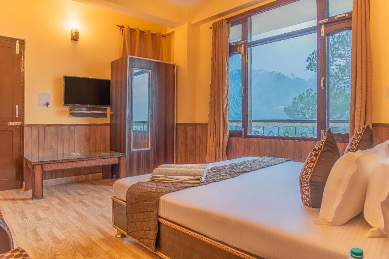 Pine Villa Kasauli Exteriör bild