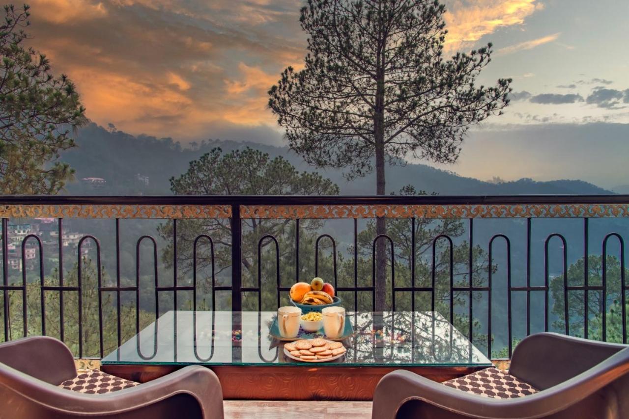 Pine Villa Kasauli Exteriör bild